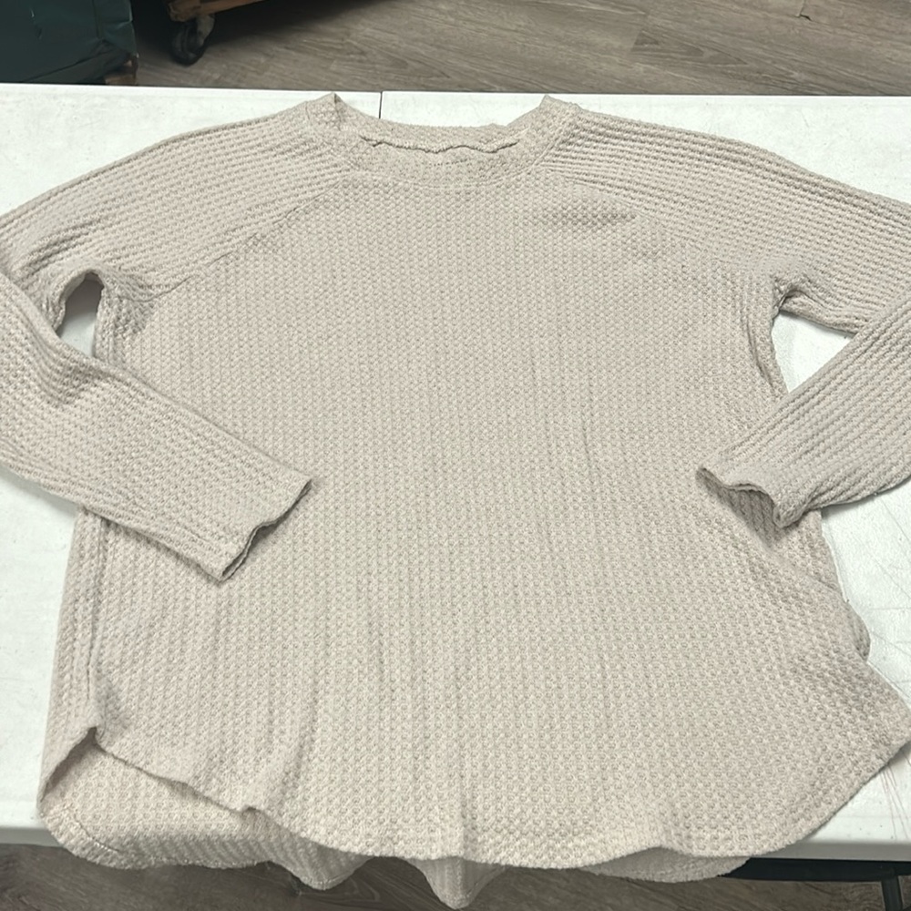 Small American Eagle shirt